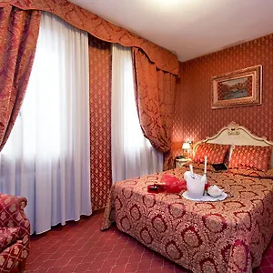 Mignon Venice