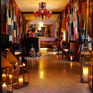 https://ad-place-venice-30124.hotelslidodijesolo.com